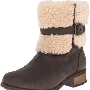 UGG Australia Blayre ll Winter Boot. Size 8.